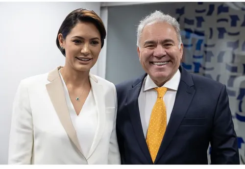 Marcelo Queiroga revela que Michelle Bolsonaro vai anunciar nomes de pré-candidatos do PL para 2026 durante visita à Paraíba