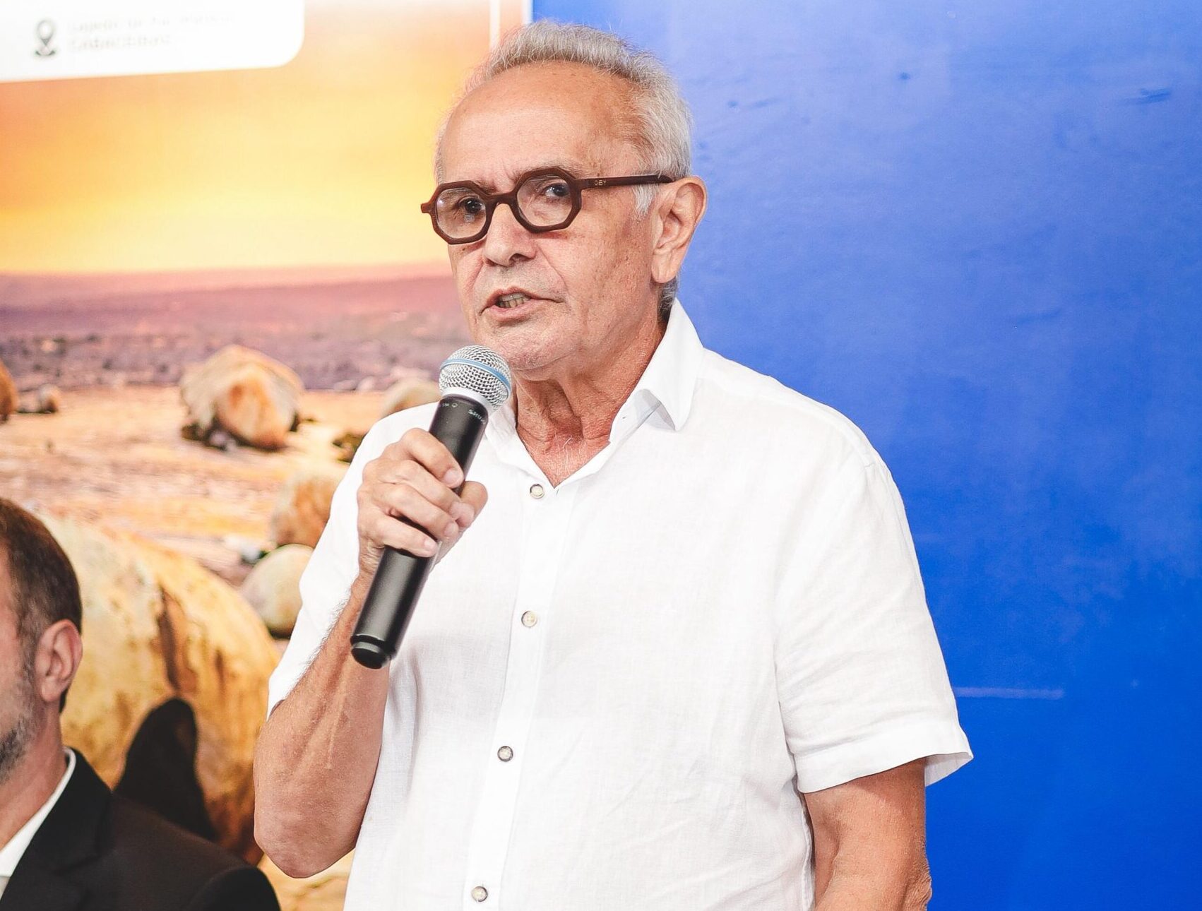 “Meu compromisso é com as pessoas, não com arranjos políticos” sentencia Cícero Lucena sobre corrida eleitoral para o governo do Estado