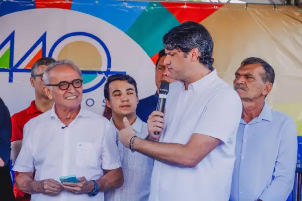 Cícero entrega USF Jardim Cidade Universitária e amplia renovação da frota de ambulâncias do Samu