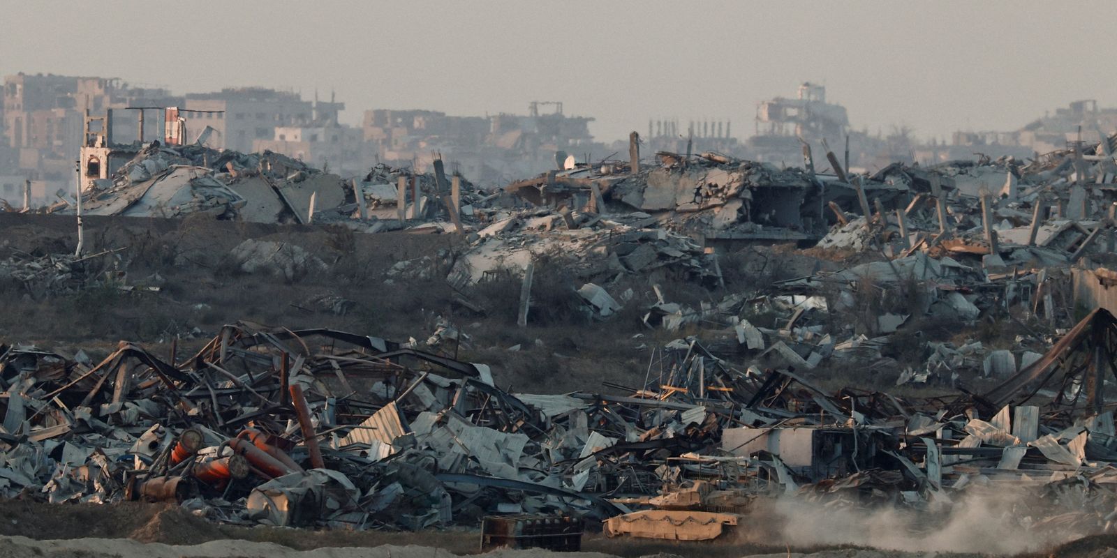 Israelenses protestam pelo fim da invasão à Gaza e retorno dos reféns