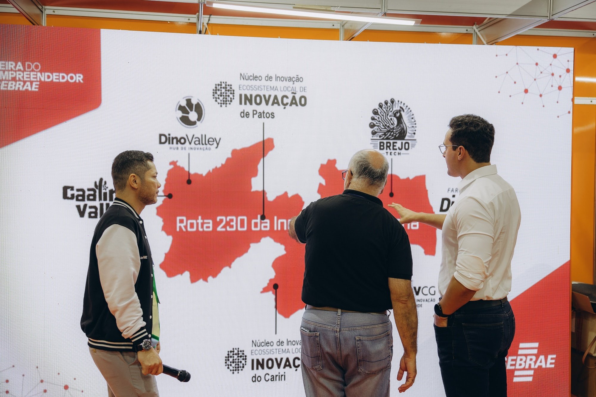 Lucas Ribeiro mostra resultados do Empreender PB durante palestra e celebra primeiro evento do Centro de Convenções de CG