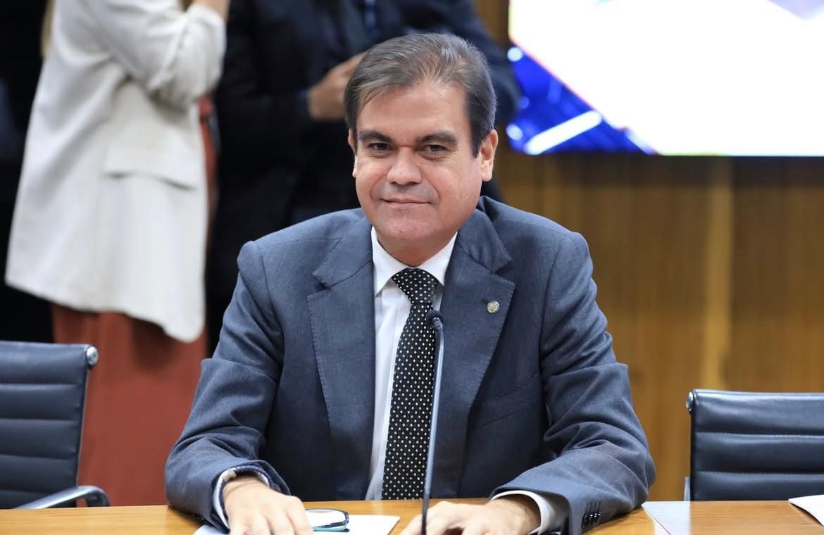 Mersinho defende critérios claros para sucessão estadual e mantém Cícero como opção: “Por que não?”