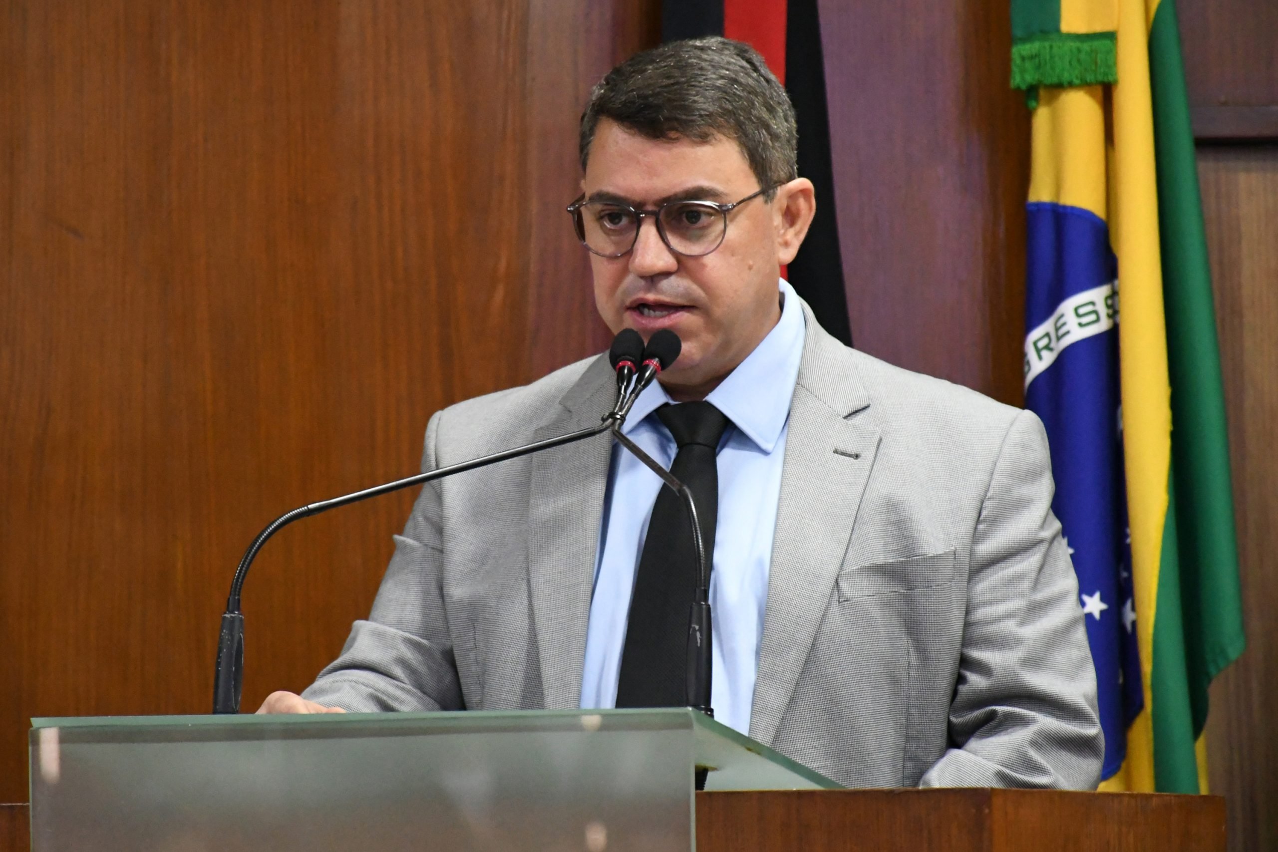 Presidente da CMJP pede a governador investigação rigorosa sobre tiros contra carro do vereador Guguinha