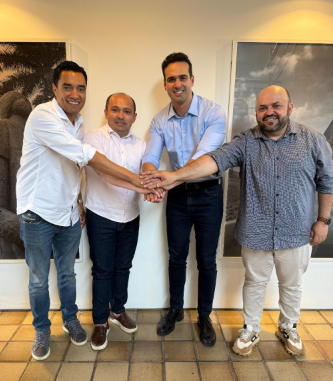 Racha? Único prefeito do PT na Paraíba declara apoio a Lucas Ribeiro, enquanto único vereador da sigla em JP quer Galdino