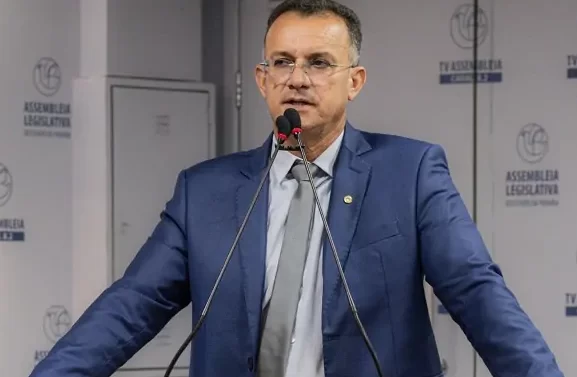 Sargento Neto critica prisão de Bolsonaro e classifica ação como arbitrária: “Não tem nenhuma condenação”