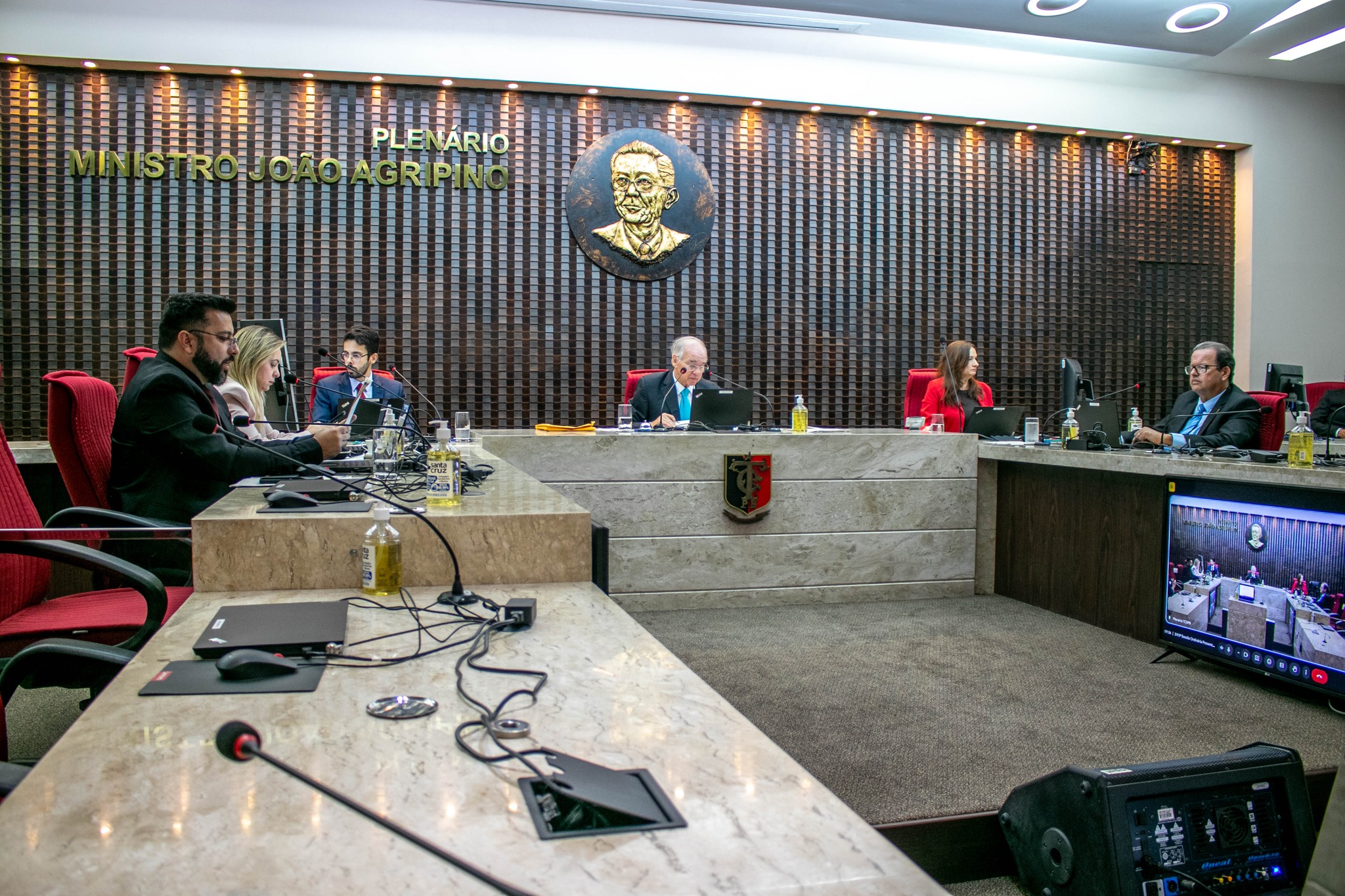 Bom Jesus e Mogeiro têm contas reprovadas por não pagamento da Previdência