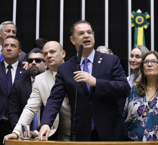 VÍDEO: “Hugo não assumiu compromisso de pauta nenhuma conosco”, admite líder do PL na Câmara