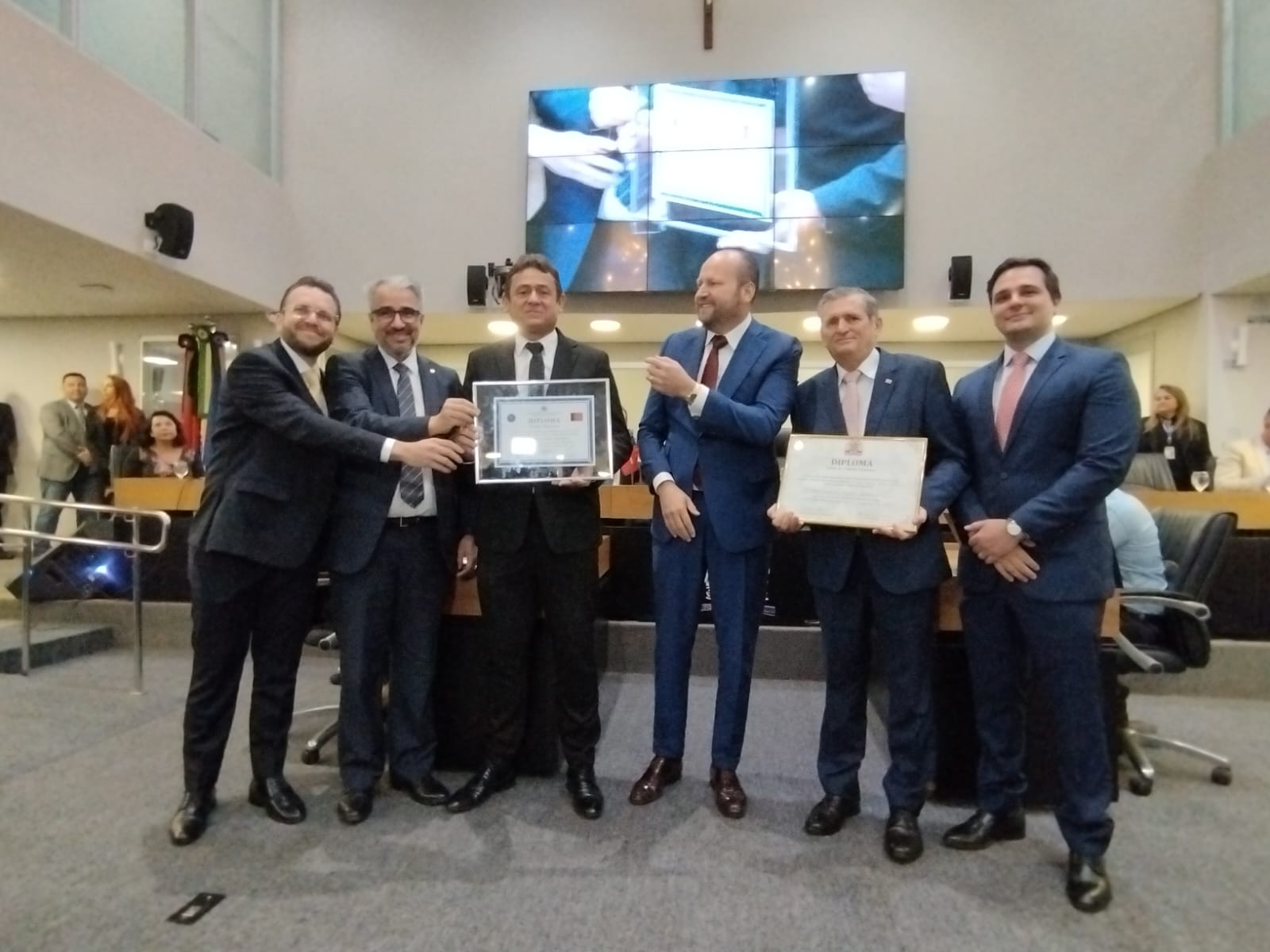 Advogado alvo da PF em operação contra fraudes no INSS, recebeu título de cidadão da PB proposto por Wallber Virgolino