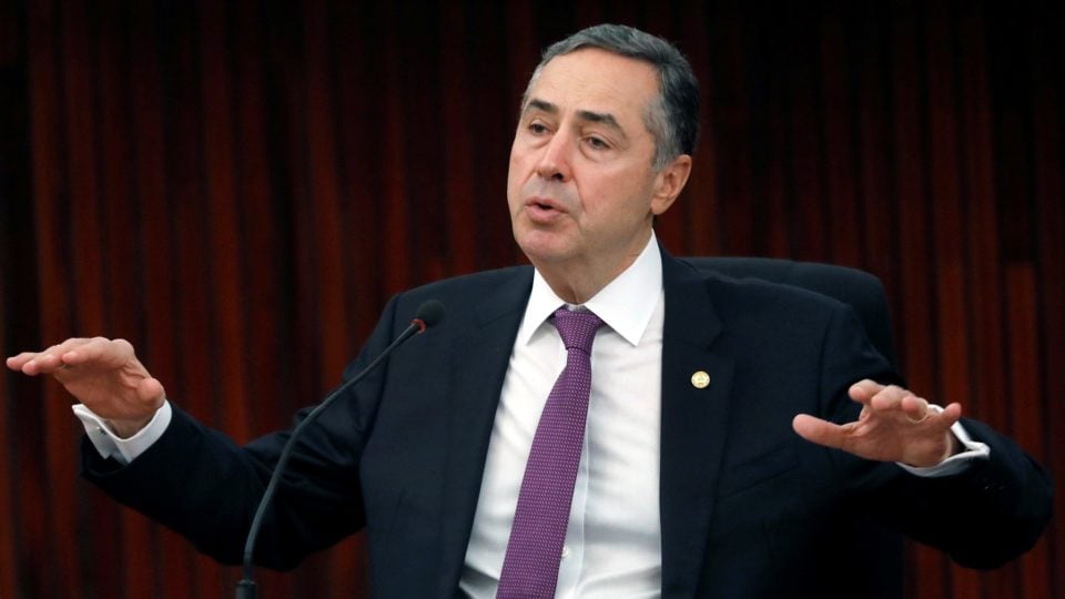 Barroso diz que julgamento de Bolsonaro ocorrerá com serenidade