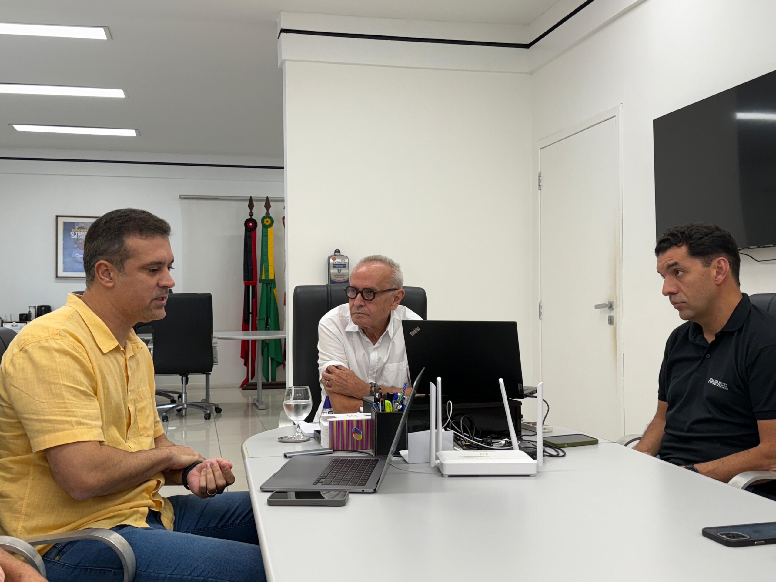 Cícero Lucena avança em parceria para instalação de novo shopping no Centro de JP; confira detalhes