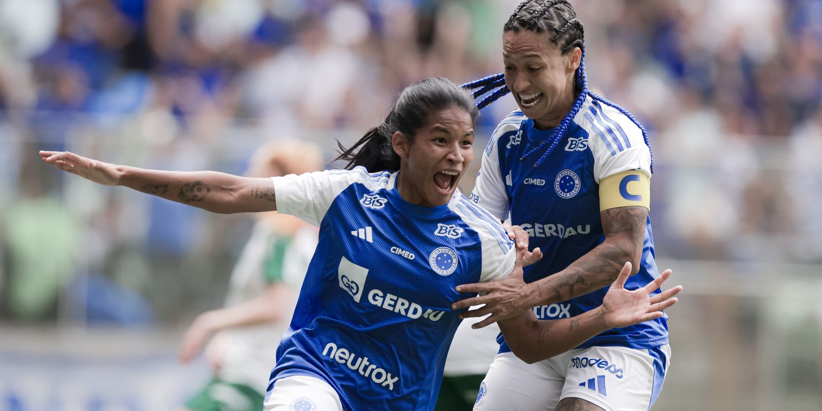 Cruzeiro perde do Palmeiras, mas vai a final do Brasileirão Feminino