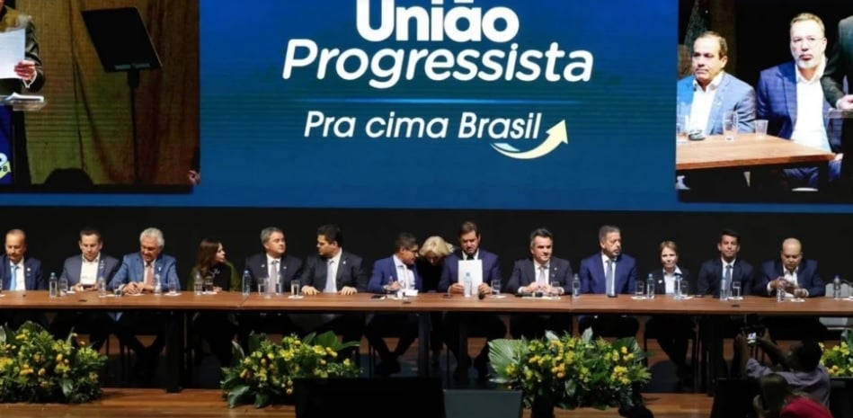 Mídia nacional destaca que União Brasil deve desembarcar do governo Lula até amanhã; veja os impactos na Paraíba