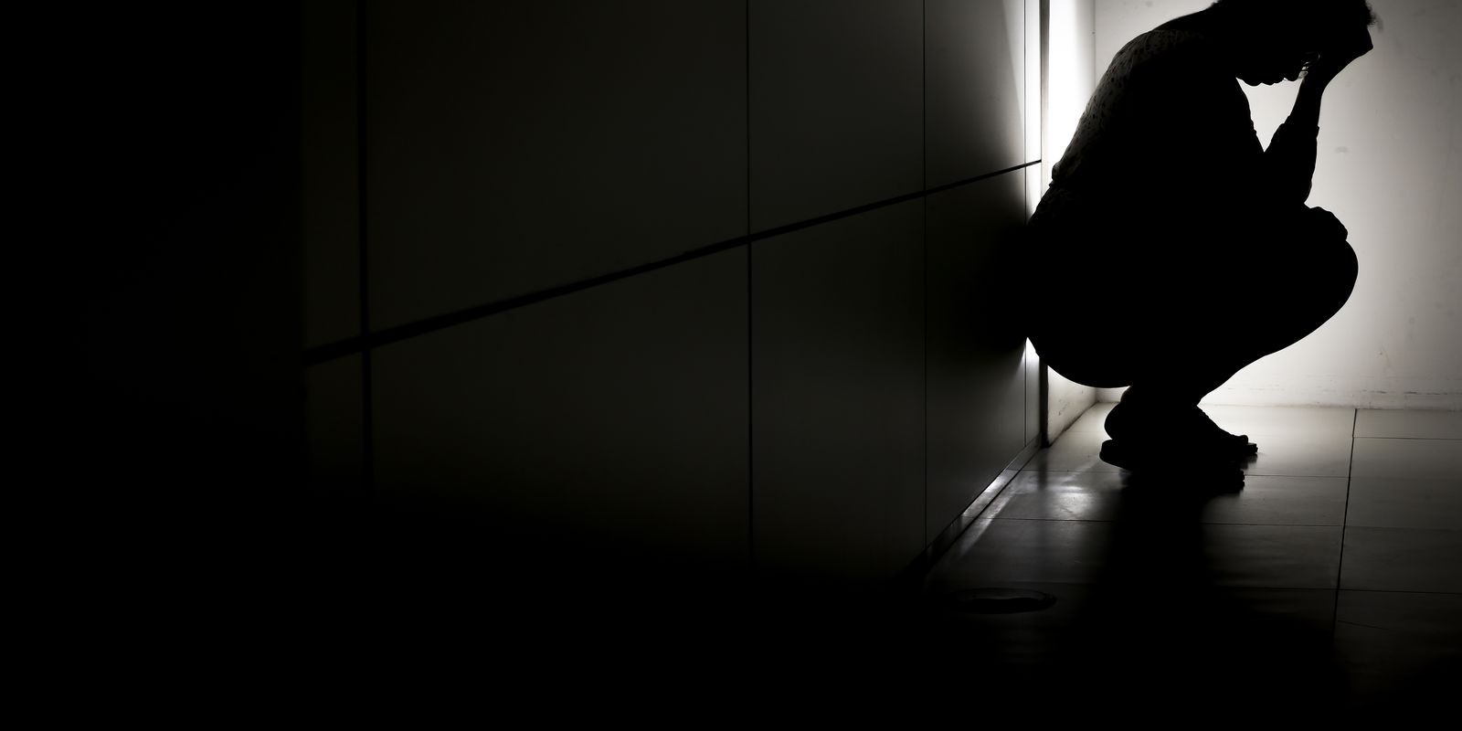 Uma em cada 4 pessoas já pensou em suicídio, alerta pesquisa