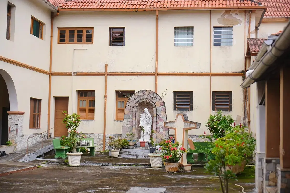 Bazar do Bem será realizado no próximo sábado em prol da reforma do Mosteiro das Clarissas que completa 75 anos em Campina Grande