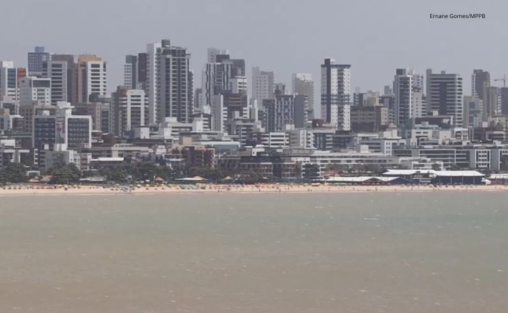 Três trechos da orla paraibana estão impróprios para banho durante o fim de semana