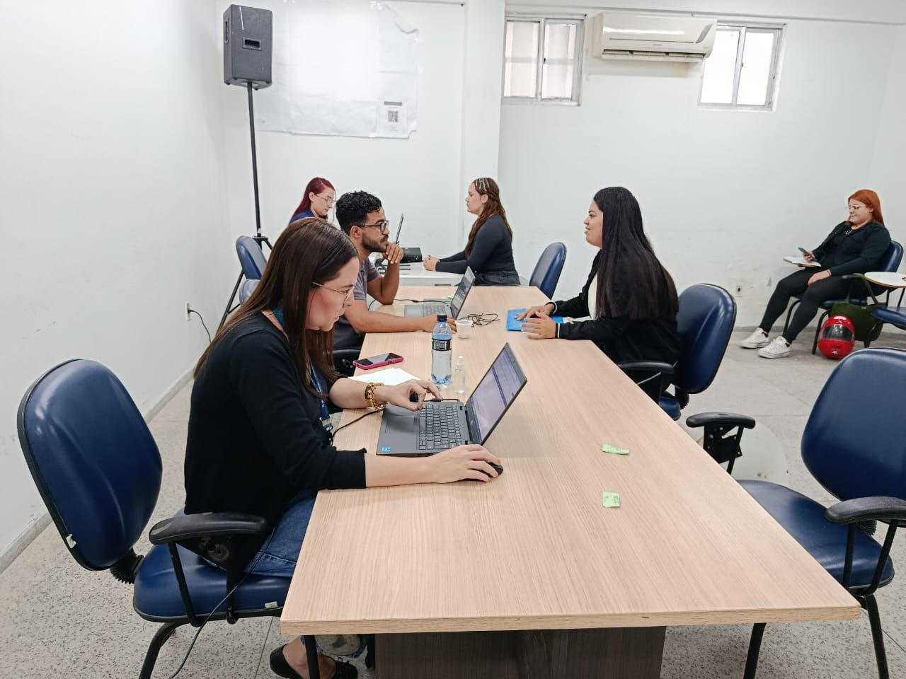 OPORTUNIDADE: Sine Campina Grande inicia a semana com 828 vagas de emprego