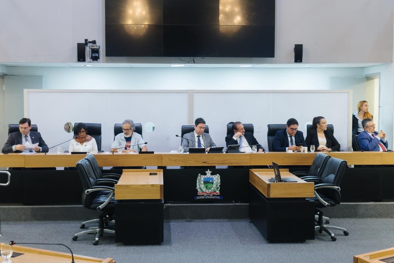 ALPB formará comissão de deputados para acompanhar negociações entre UEPB e Governo do Estado