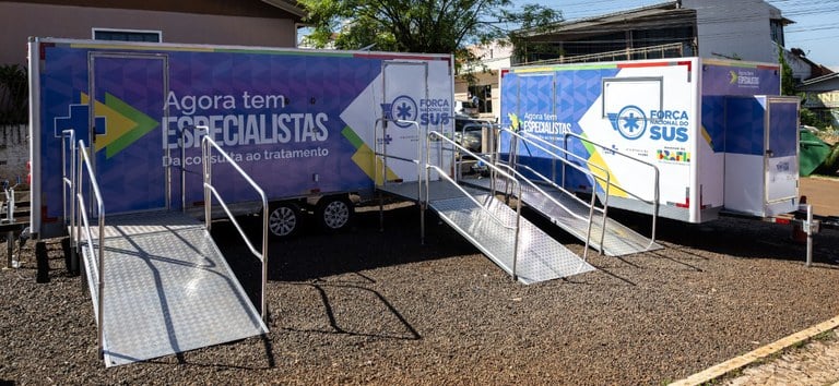 Carreta de exames do programa Agora Tem Especialistas chega a Patos com oferta de serviços por pelo menos 30 dias