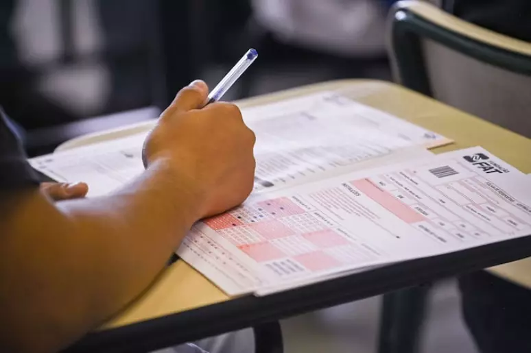Enem 2025: segundo dia ocorre neste domingo com 90 questões de Matemática e Ciências da Natureza
