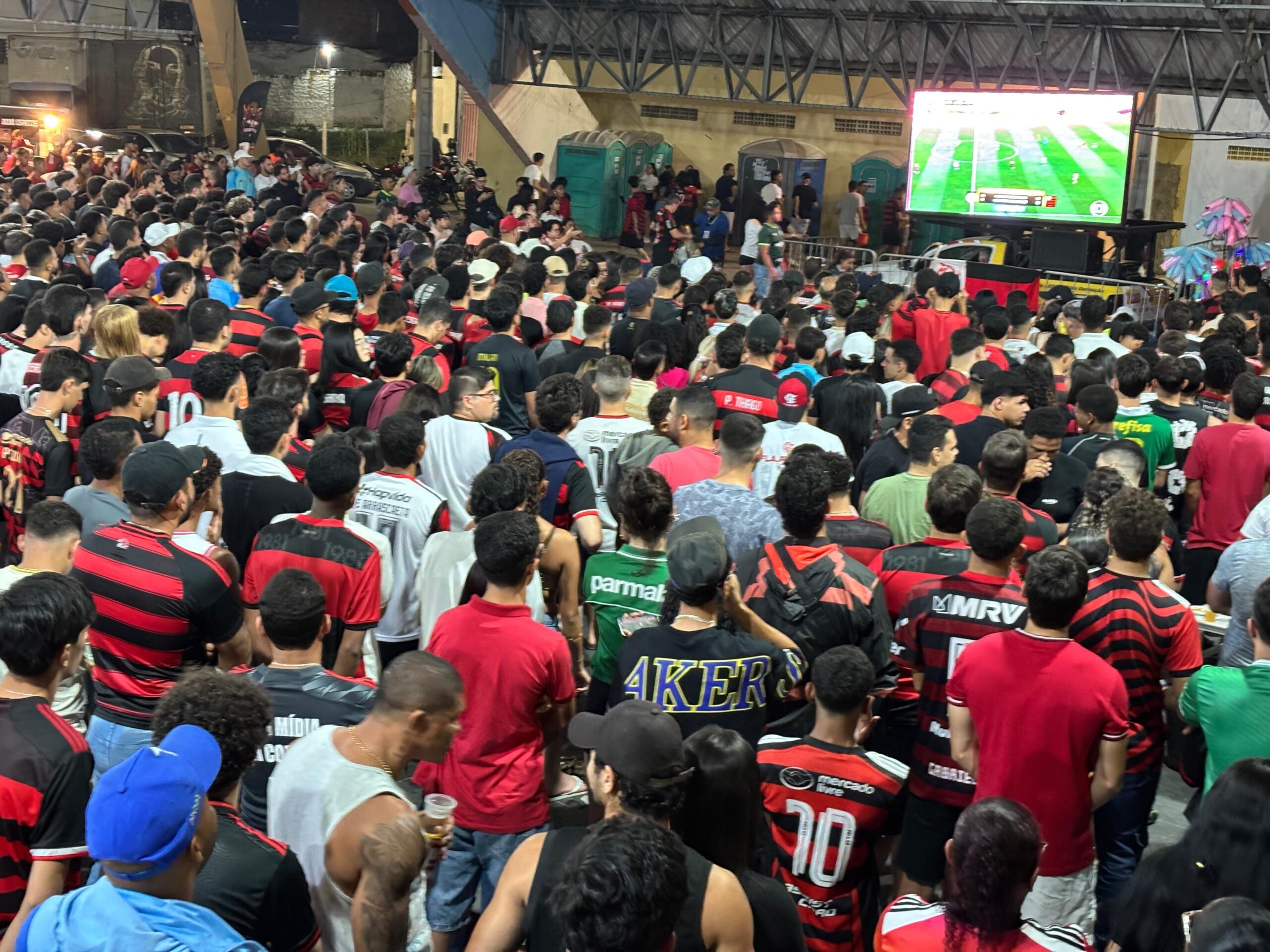 Final da Copa Conmebol Libertadores reúne multidão no Parque do Povo, em CG
