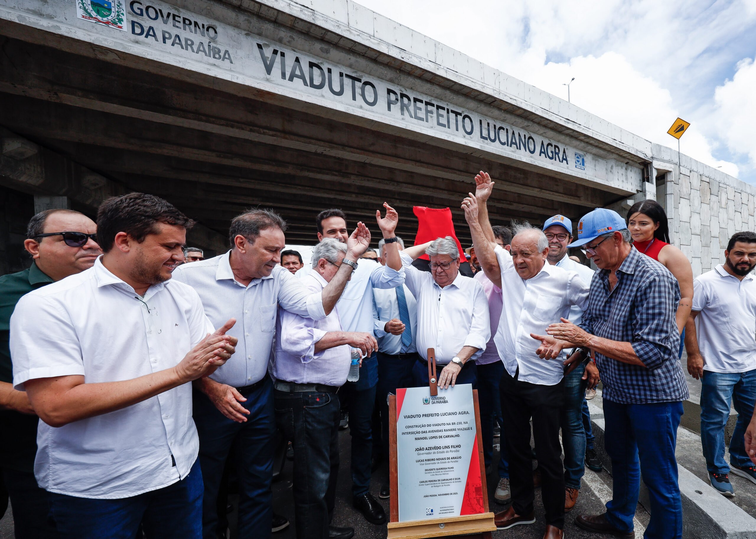 João Azevêdo entrega mais um investimento em mobilidade urbana em João Pessoa com a liberação da segunda etapa do Viaduto Luciano Agra