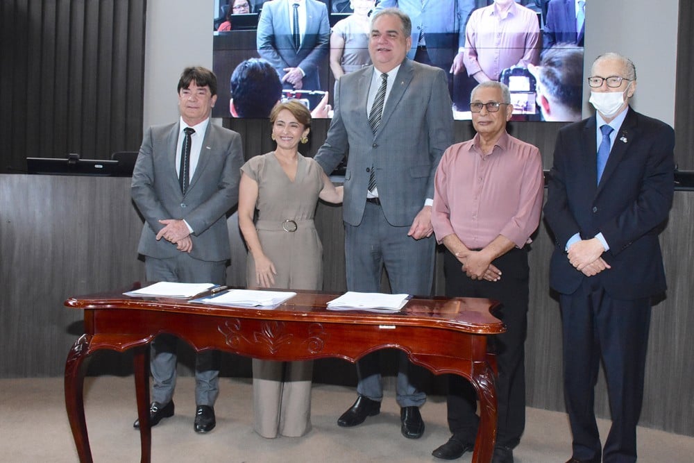 FIEPB assina Termo de Cooperação Técnica com TJPB para execução do Programa Novos Caminhos na Paraíba