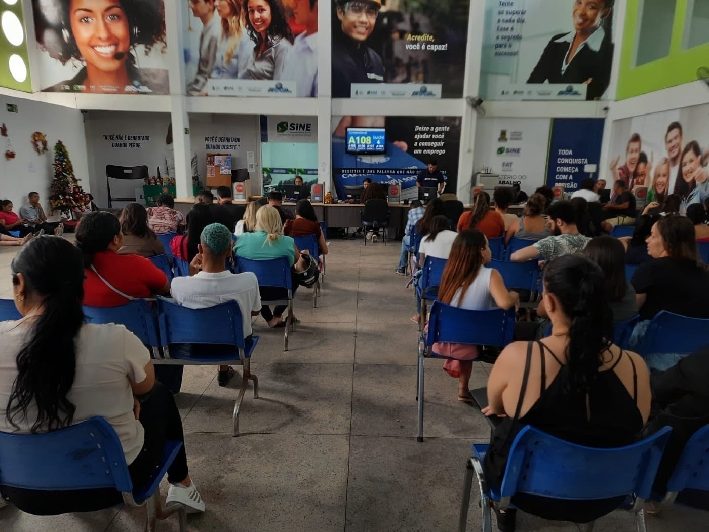 JP e CG ofertam mais de 2 mil vagas de emprego na Paraíba nesta semana