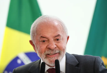Lula quer expulsão de servidor que agrediu mulher e criança no DF