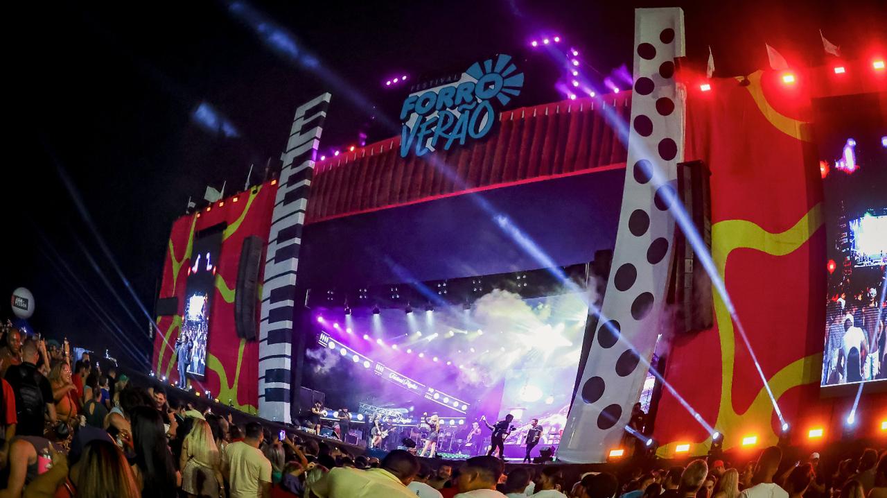 PMJP publica editais para comerciantes que querem trabalhar no show de Frei Gilson, Réveillon e Forró Verão
