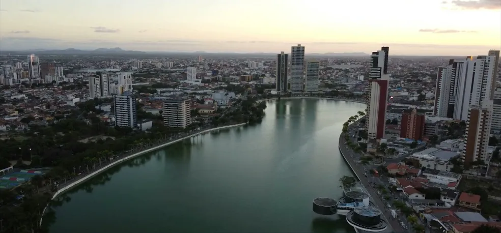 Poluição no Açude Velho preocupa moradores e expõe risco ambiental