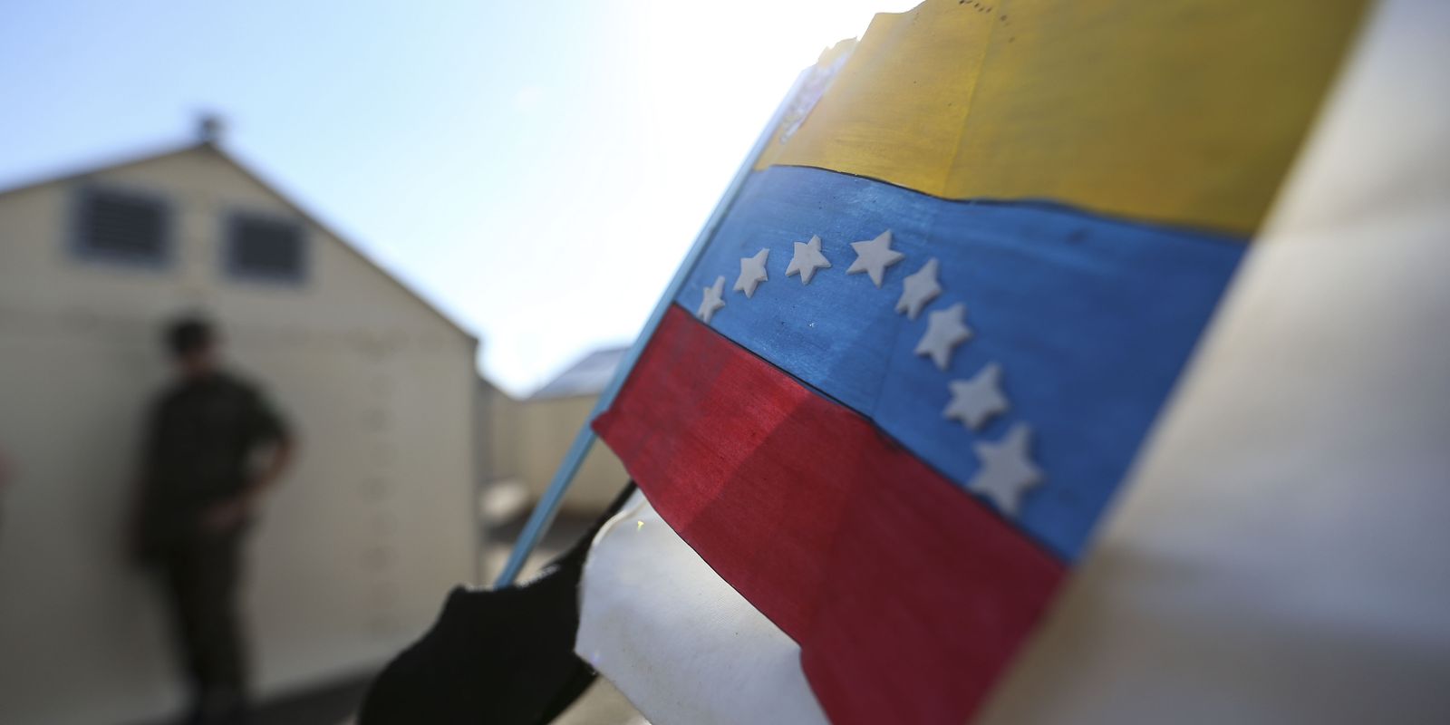 Especialistas analisam possíveis desdobramentos do ataque dos EUA