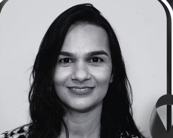 Professora morre em acidente na BR-104 e marido e filha ficam feridos