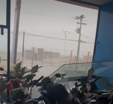 Chuvas e ventos fortes causam estragos em Patos, Sertão paraibano, nesta quinta-feira