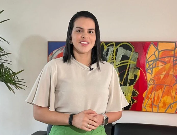 “Estou à disposição”, diz Rafaela Camaraense, filiada ao PSB, ao defender mulher na vice de Lucas Ribeiro