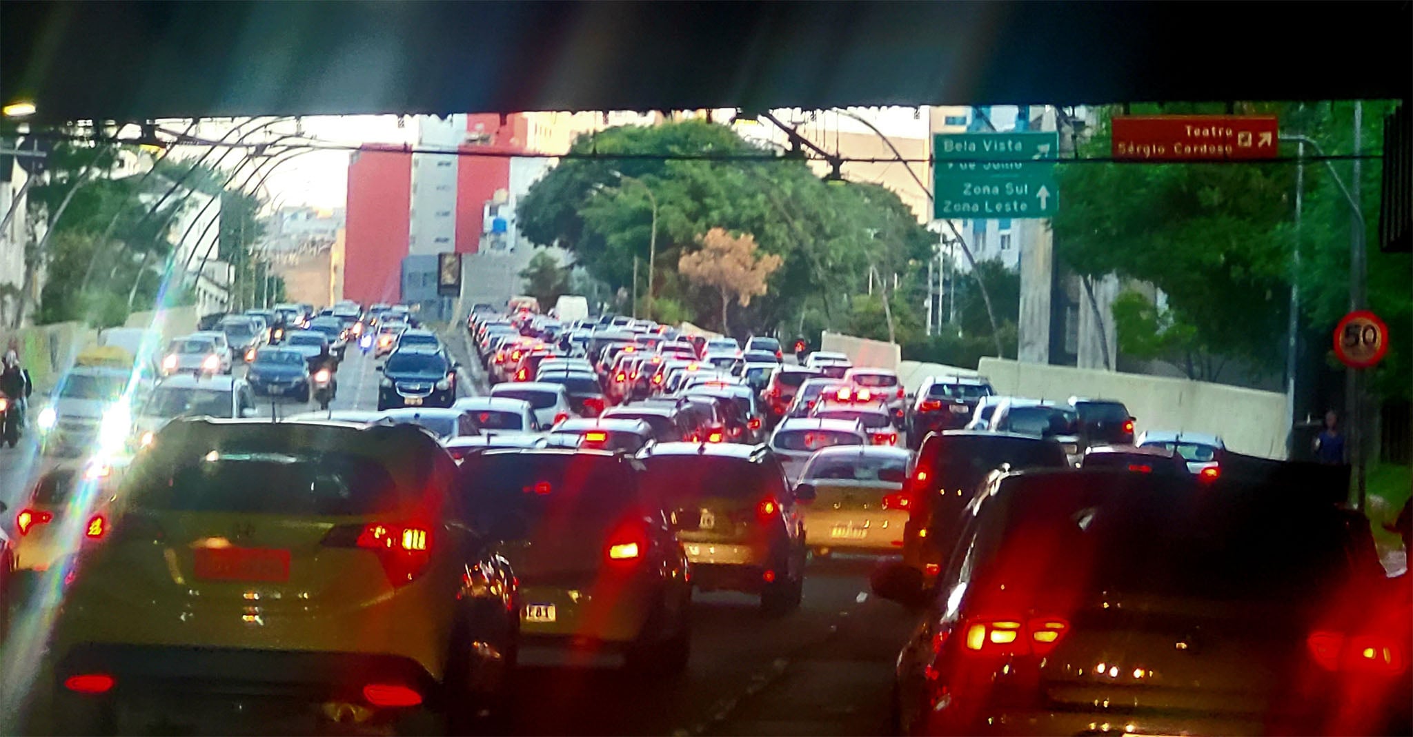 IPVA com desconto de 10% vence nesta sexta-feira para veículos com placa com final 2