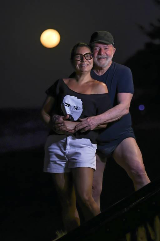 Lula na Sapucaí e a infantilidade da guerra política