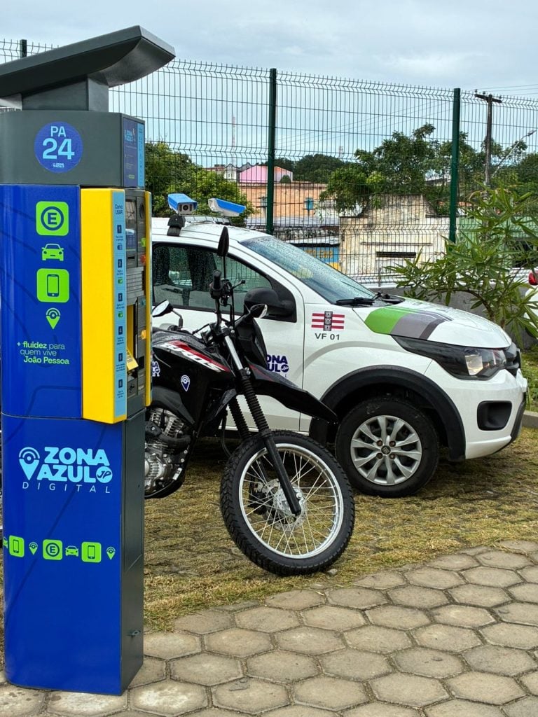 Moto fretistas têm direito a gratuidade de 1 hora nas vagas de estacionamento Zona Azul em João Pessoa