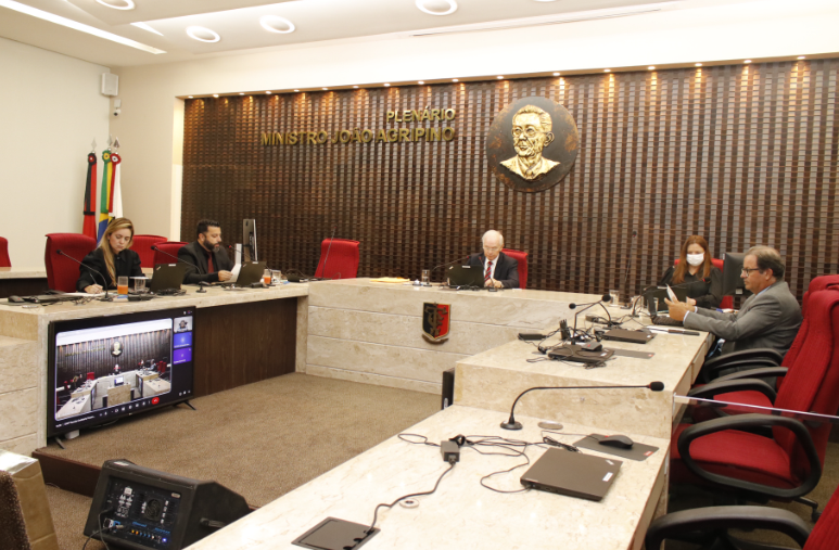 TCE multa Prefeitura de João Pessoa por contratações temporárias de professores