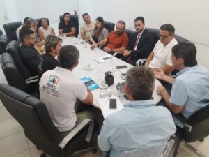 Leo Bezerra garante permanência de trabalhadores e avança em soluções para novo Mercado Central – PB AGORA