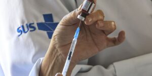 Anvisa amplia indicação de vacina contra meningite 