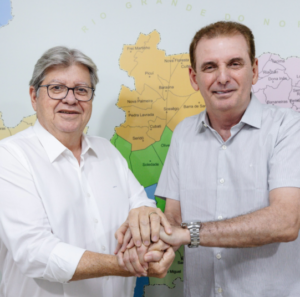 João confirma Chico Mendes como primeiro suplente e anuncia chapa completa para o Senado