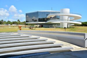 Prefeitura troca direção da Estação Ciência e prepara reordenamento de equipamento projetado por Niemeyer