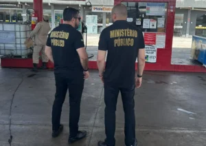 Fiscalização impõe interdição de farmácia, autua posto e supermercado em Piancó